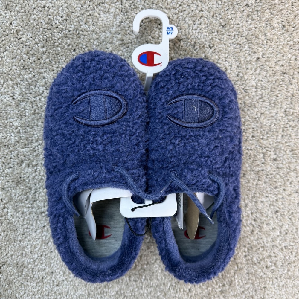 Champion Slippers Womens Size 9 Blue Fleece Lined Slip On Logo UNIVERSITY 25